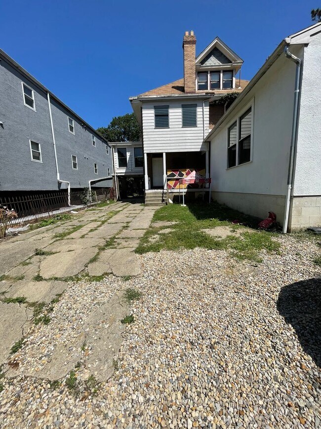 149 E 13th Ave in Columbus, OH - Building Photo - Building Photo