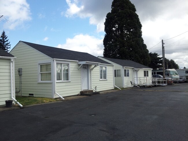 23858 Pacific Hwy S in Kent, WA - Building Photo - Building Photo