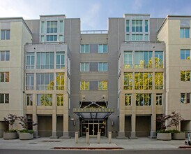 Park Townsend in San Jose, CA - Building Photo - Building Photo