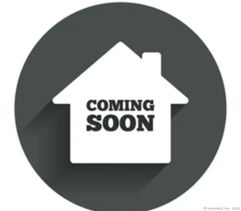 9 Brewster St in Waterbury, CT - Building Photo