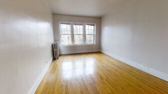 822 Reba Pl in Evanston, IL - Building Photo