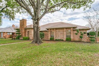 1617 Century Oaks Dr in Lewisville, TX - Building Photo - Building Photo