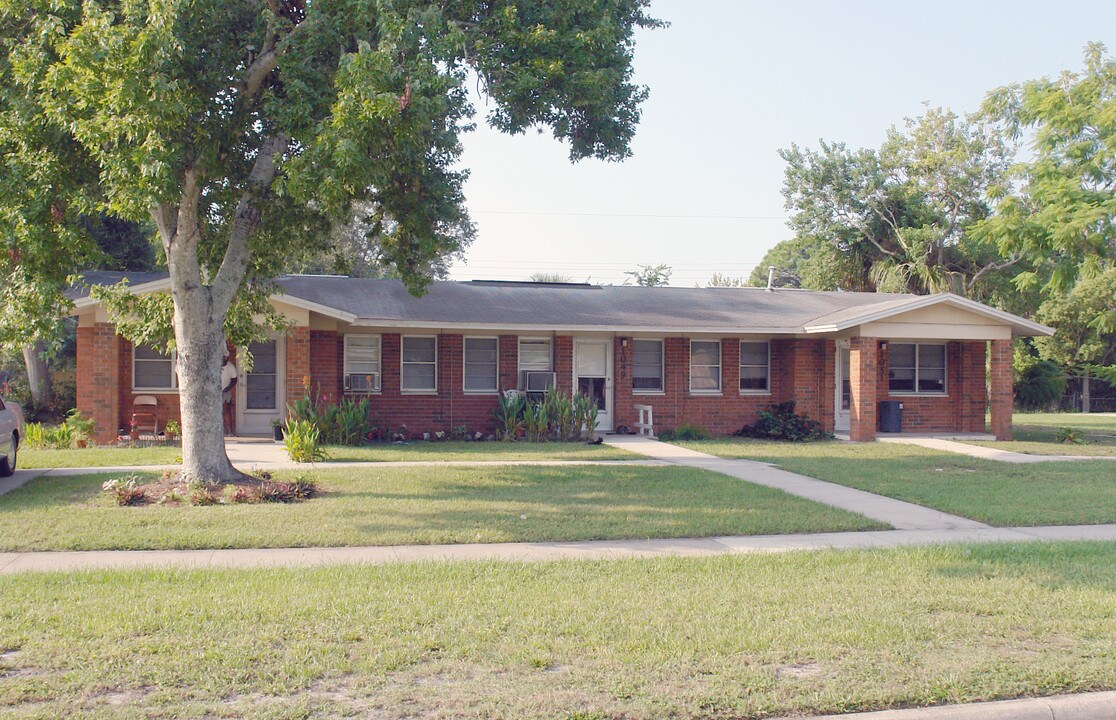 1047-1051 Fern Ave in Cocoa, FL - Building Photo