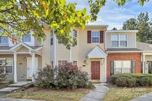 915 Par One Ct in Fort Mill, SC - Building Photo