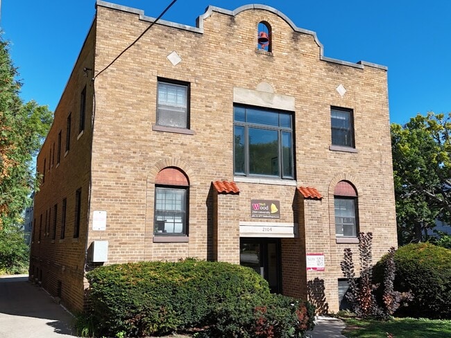 2104 University Ave