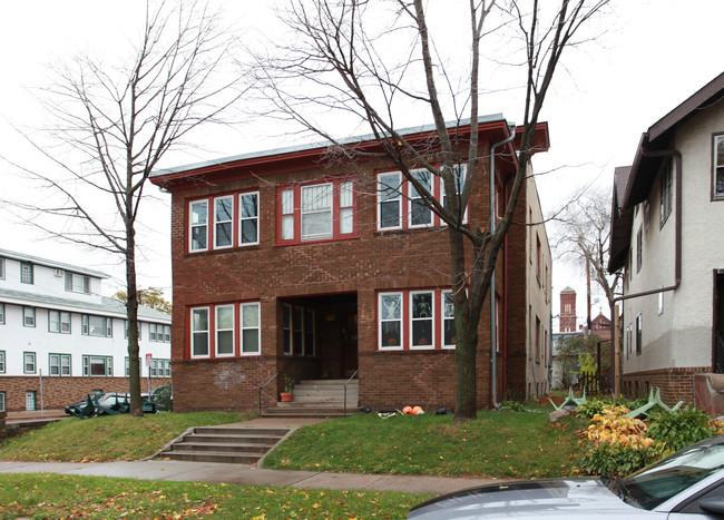 3801 Harriet Ave in Minneapolis, MN - Building Photo - Building Photo