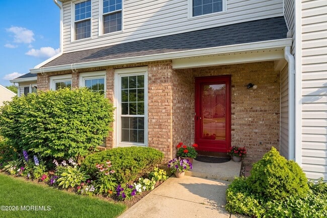 280 Fairfield Pl in Morganville, NJ - Building Photo - Building Photo