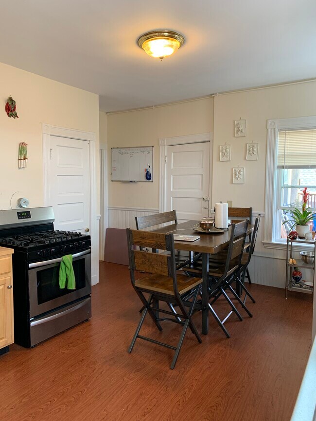 51 Ibbetson St, Unit #3 in Somerville, MA - Building Photo - Building Photo