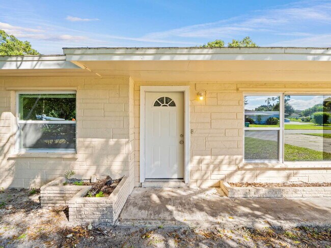 7740 Pine Lake Dr in Melbourne, FL - Building Photo - Building Photo