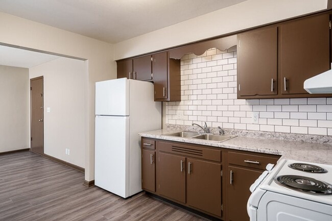 3220-3222 Darwood Dr in Rockford, IL - Building Photo - Building Photo