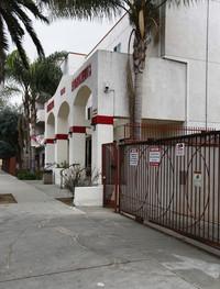 Angelina Apartments in Los Angeles, CA - Foto de edificio - Building Photo