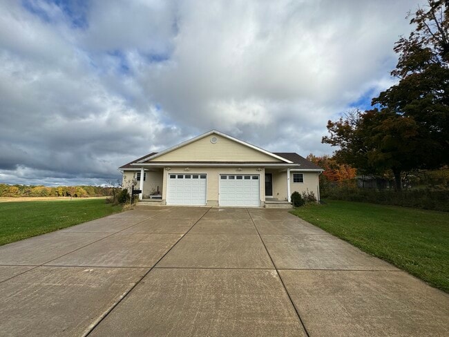 1988 Brant Rd, Unit Right