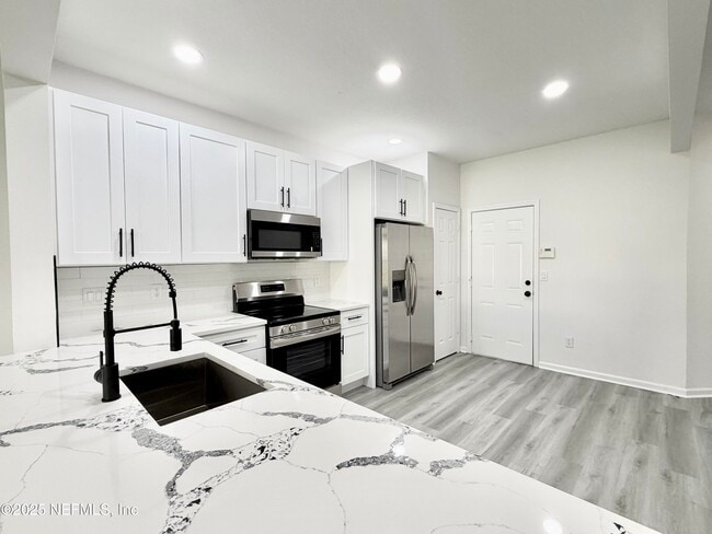 property at 13424 English Peak Ct