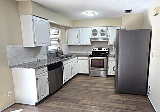 5160 Glasgow Ave in Orlando, FL - Building Photo - Building Photo