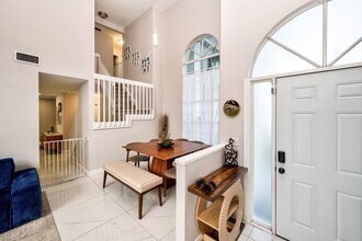 621 Lakeshore Terrace in Davie, FL - Building Photo - Building Photo