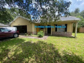 14050 Ithaca Way in Orlando, FL - Building Photo