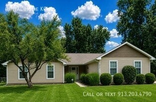 15917 W 153rd St in Olathe, KS - Building Photo