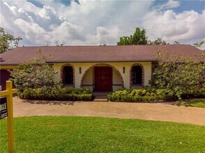 1701 SW 75th Terrace in Plantation, FL - Building Photo - Building Photo