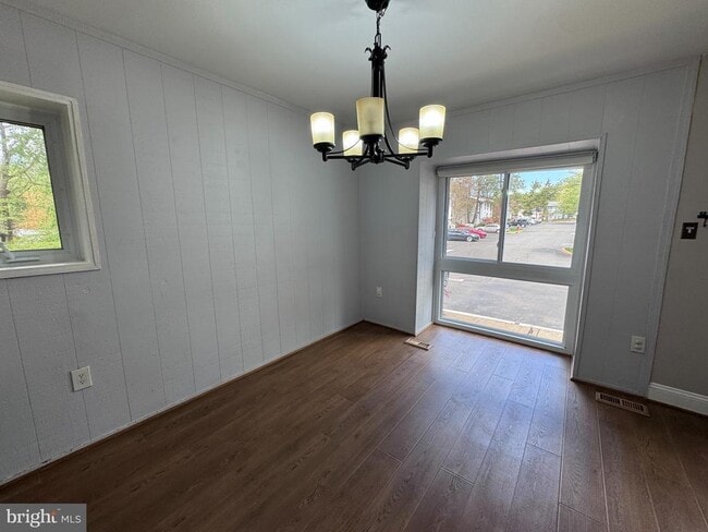 3034 Sugar Ln in Vienna, VA - Building Photo - Building Photo