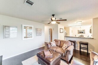 5903 Shining Leaf Ct in Katy, TX - Foto de edificio - Building Photo