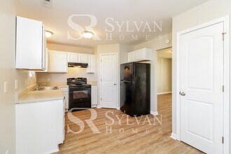 5000 Moonlight Ln in Greensboro, NC - Building Photo - Building Photo