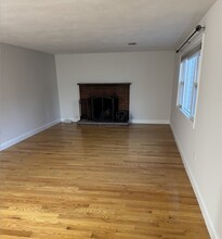 14 Charles St in Watertown, MA - Building Photo - Building Photo