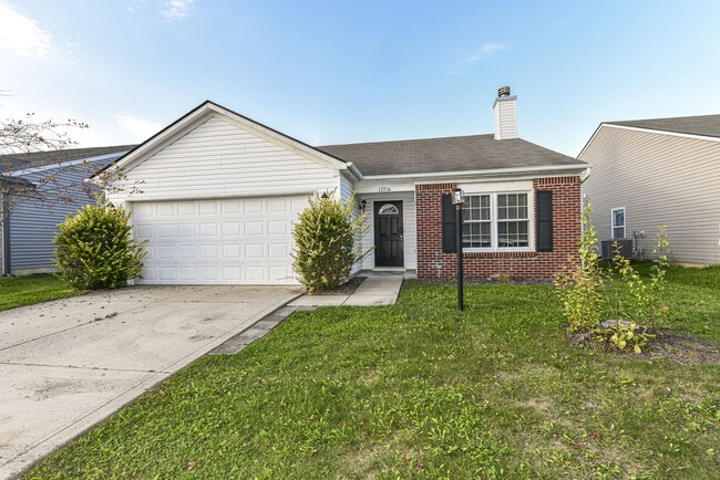 12716 Pinetop Way in Noblesville, IN - Foto de edificio - Building Photo