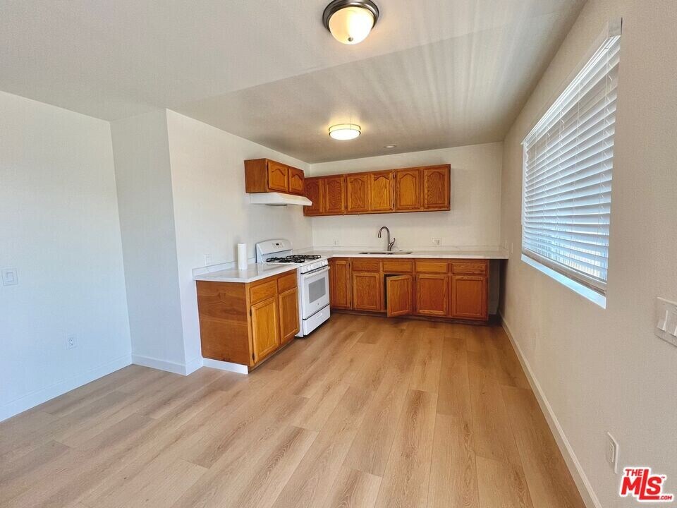 436 N Harvard Blvd in Los Angeles, CA - Building Photo