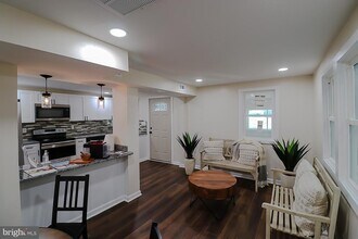 427 Highland Ave in Winchester, VA - Building Photo - Building Photo