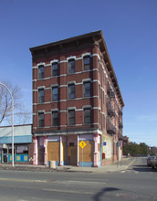 398-400 Main St in Holyoke, MA - Building Photo - Building Photo