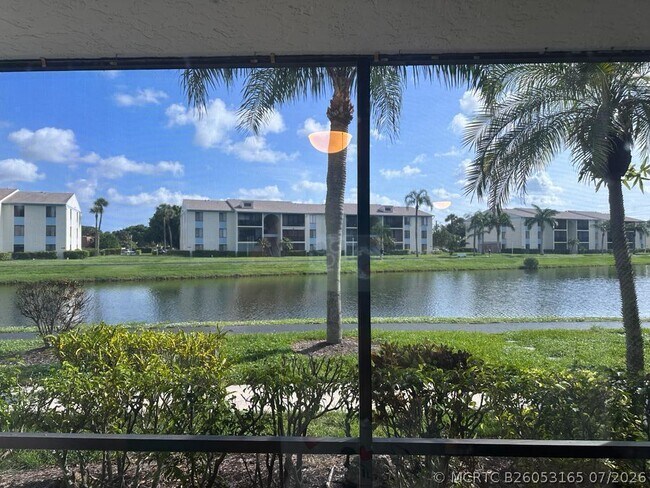 1102 Green Pine Blvd