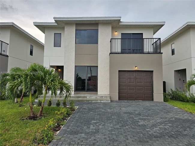 property at 215 NW 13th Pl