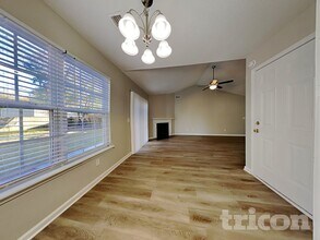 185 Caughman Ridge Rd in Columbia, SC - Foto de edificio - Building Photo