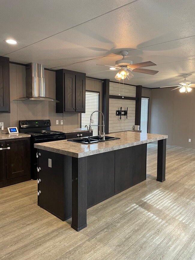 3017 Fernwood Dr in San Antonio, TX - Building Photo - Building Photo