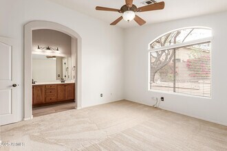 10438 E Star of the Desert Dr in Scottsdale, AZ - Building Photo - Building Photo