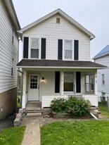 31 Caldwell Ave in Washington, PA - Building Photo