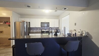 812 Zircon Ct in Virginia Beach, VA - Building Photo - Building Photo