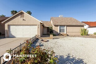 5514 W Joan De Arc Ave in Glendale, AZ - Building Photo