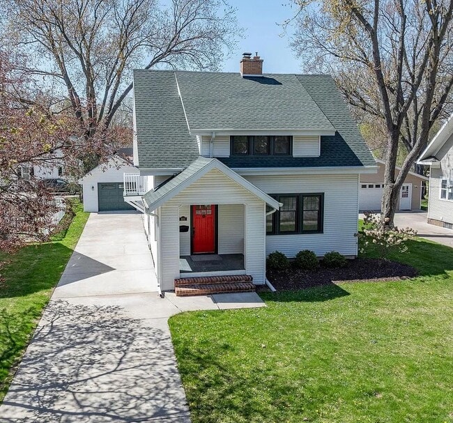 property at 803 Lawton Pl
