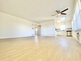 12315 Washington Blvd in Los Angeles, CA - Building Photo