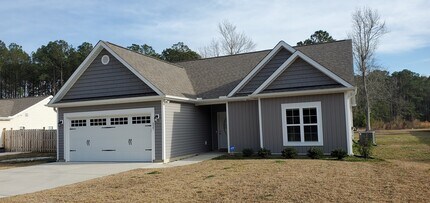 227 Clay Hill Rd in Sneads Ferry, NC - Building Photo - Building Photo