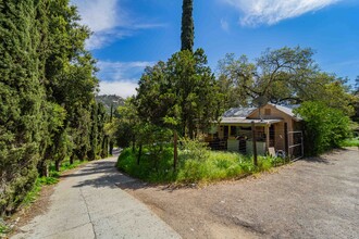 26128 N Lake Wohlford Rd in Valley Center, CA - Building Photo - Building Photo