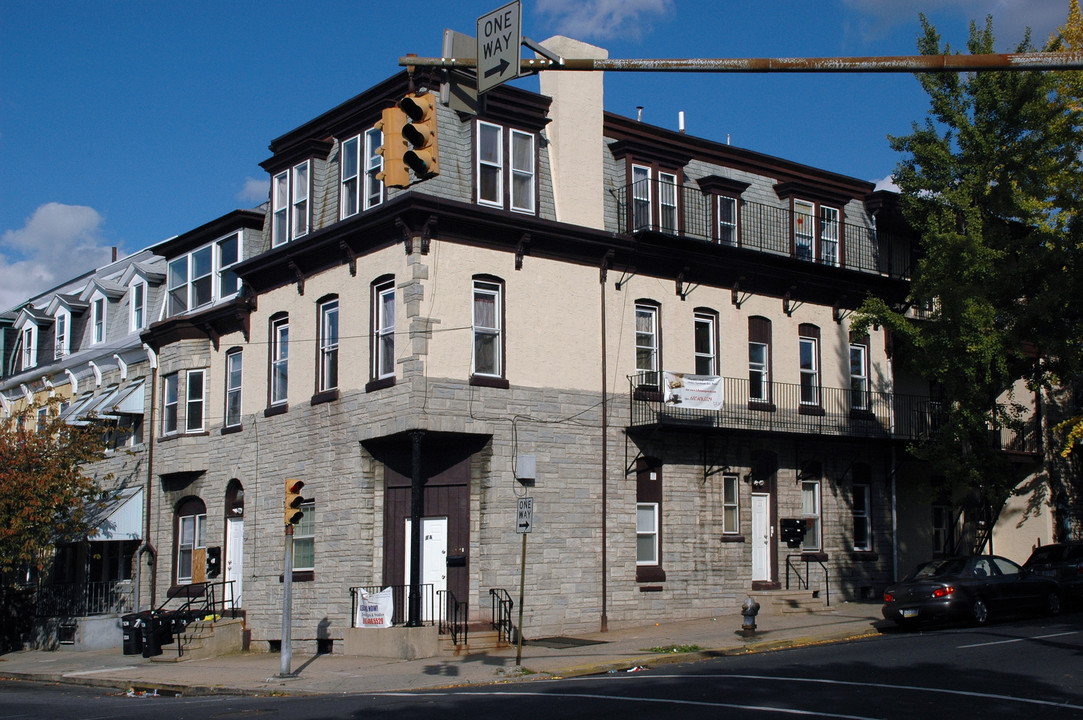 201 N 10TH St in Reading, PA - Foto de edificio