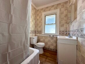 611 Raymond St in New Castle, PA - Building Photo - Building Photo