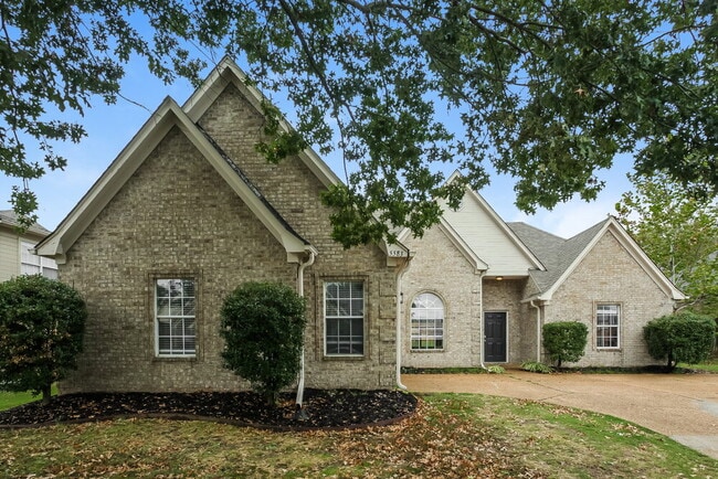 5583 Sugarberry Ln