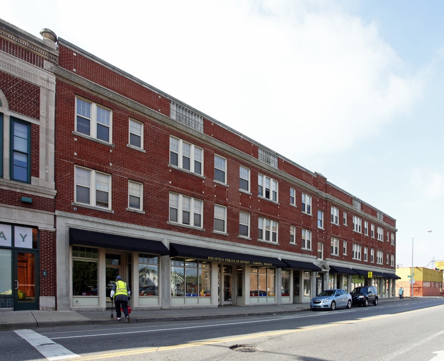 Ferndale Apartments in Detroit, MI - Building Photo