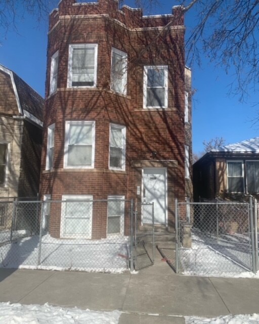 3838 W Ferdinand St in Chicago, IL - Building Photo