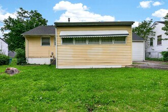 10409 Renfrew Dr in St. Louis, MO - Building Photo - Building Photo