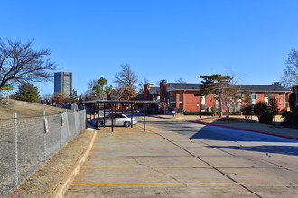 Hemingway Condos in Oklahoma City, OK - Building Photo - Building Photo