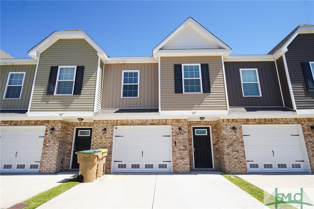 171 Horizon Ln in Richmond Hill, GA - Building Photo
